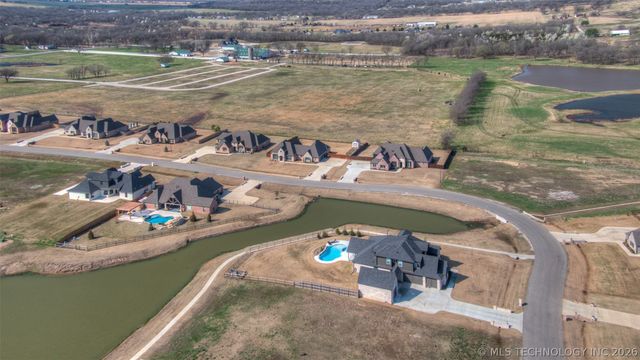 17804 S 42nd Avenue E, Bixby, OK 74008