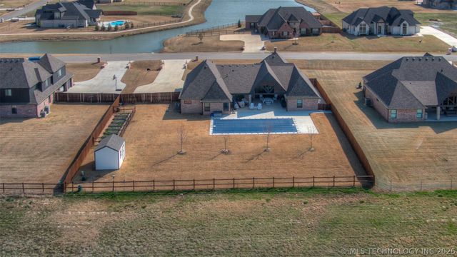17804 S 42nd Avenue E, Bixby, OK 74008