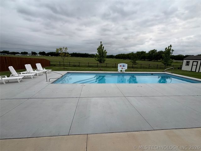 17804 S 42nd Avenue E, Bixby, OK 74008