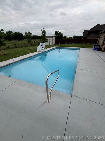 17804 S 42nd Avenue E, Bixby, OK 74008