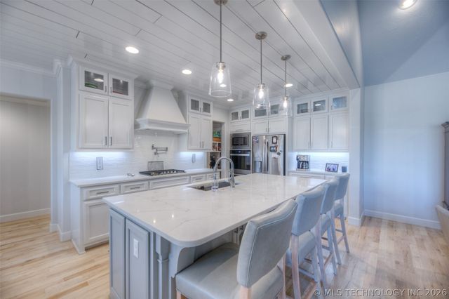 17804 S 42nd Avenue E, Bixby, OK 74008