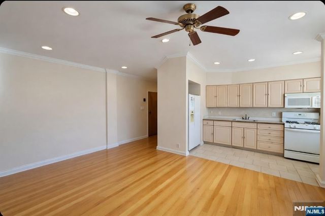 1700 Kennedy Boulevard 31, Union City, NJ 07087