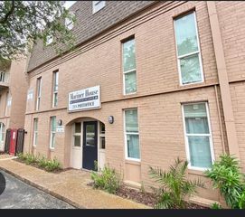 215 Postoffice 701, Galveston, TX 77550