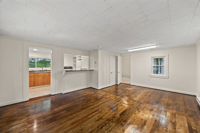21 Faulkner Rd, Grafton, MA 01536