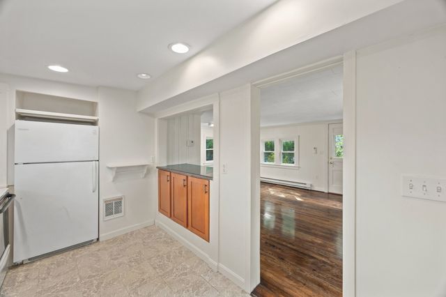 21 Faulkner Rd, Grafton, MA 01536