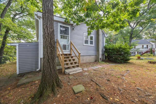 21 Faulkner Rd, Grafton, MA 01536