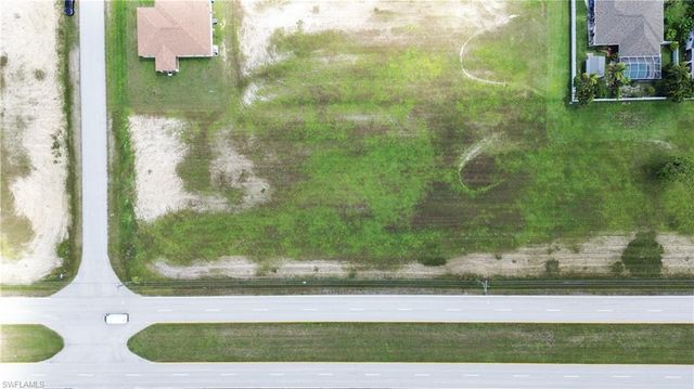 1737 Santa Barbara BLVD N, Cape Coral, FL 33993