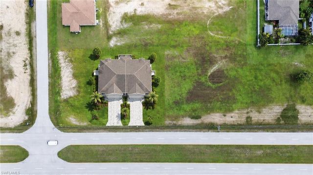 1737 Santa Barbara BLVD N, Cape Coral, FL 33993
