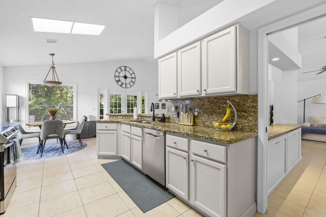 150 Bent Tree Drive, Palm Beach Gardens, FL 33418