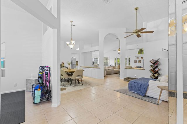 150 Bent Tree Drive, Palm Beach Gardens, FL 33418