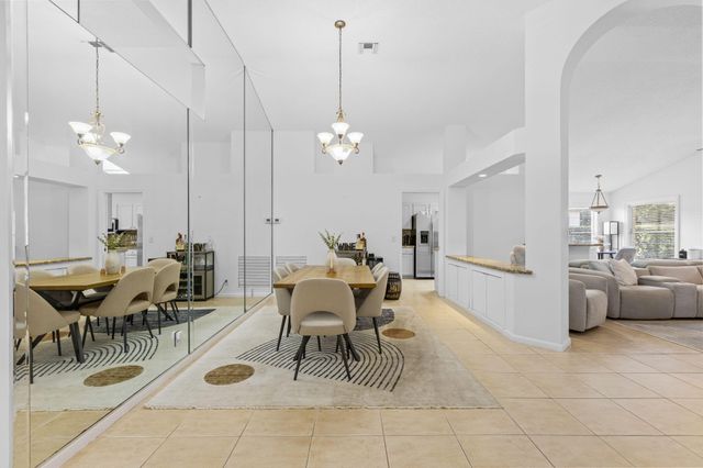 150 Bent Tree Drive, Palm Beach Gardens, FL 33418