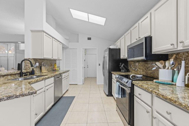 150 Bent Tree Drive, Palm Beach Gardens, FL 33418