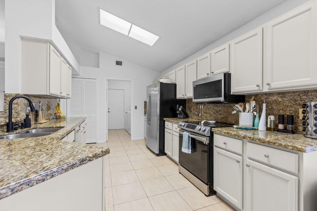 150 Bent Tree Drive, Palm Beach Gardens, FL 33418