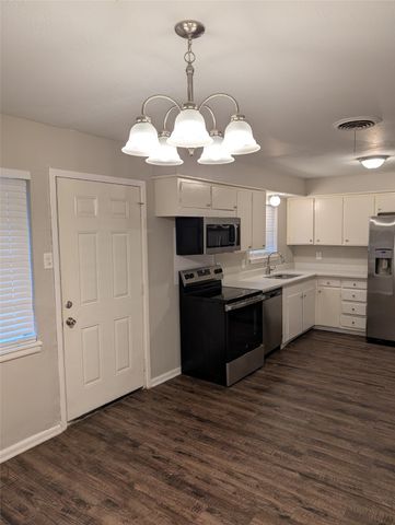 5553 Patton Drive, Fort Worth, TX 76112