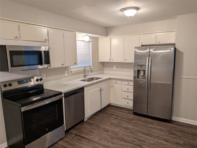 5553 Patton Drive, Fort Worth, TX 76112