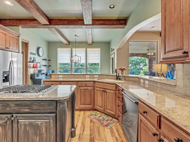 2912 NE 133rd Street, Edmond, OK 73013