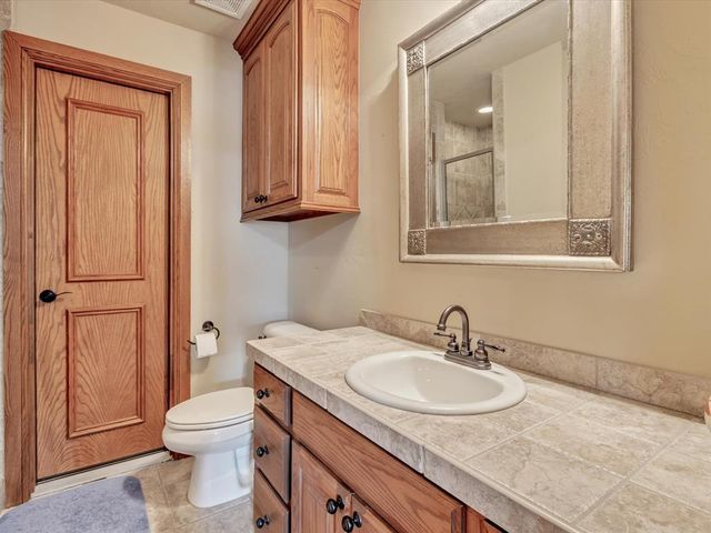 2912 NE 133rd Street, Edmond, OK 73013