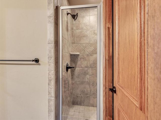 2912 NE 133rd Street, Edmond, OK 73013