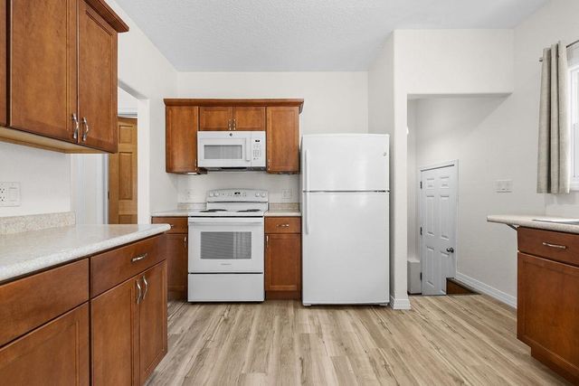 305 NW 5th Ave, Minot, ND 58703