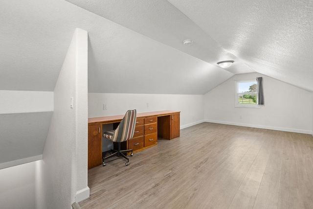 305 NW 5th Ave, Minot, ND 58703