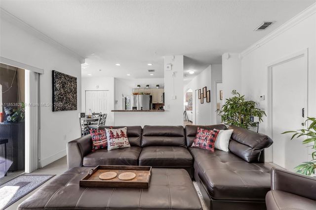 13000 SW 136th Ter, Miami, FL 33186