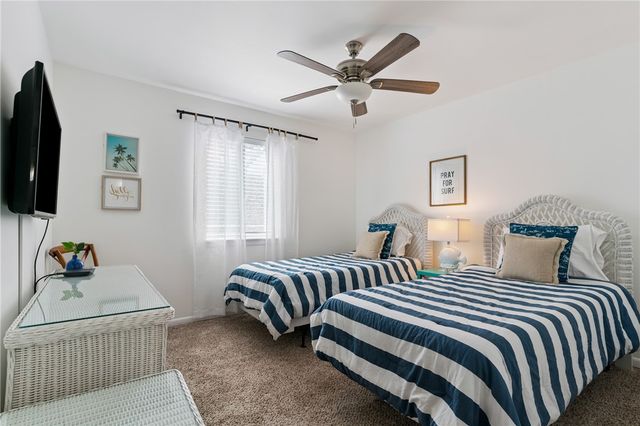 850 Mallery Street 4W, St Simons Island, GA 31522