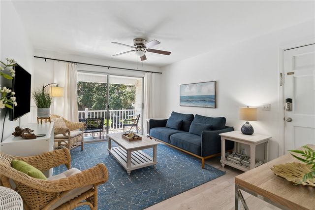 850 Mallery Street 4W, St Simons Island, GA 31522