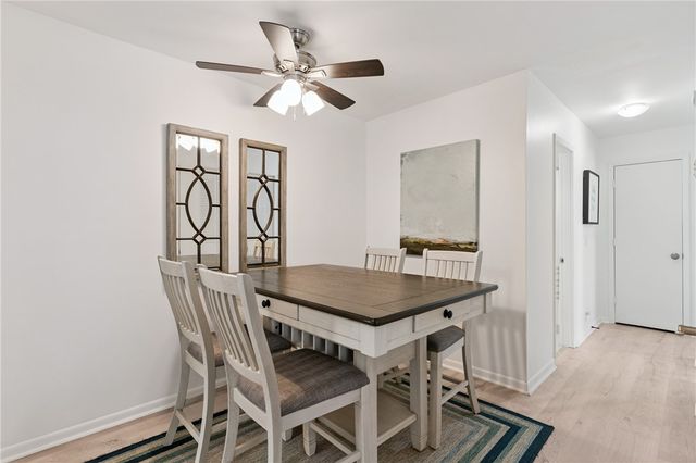 850 Mallery Street 4W, St Simons Island, GA 31522