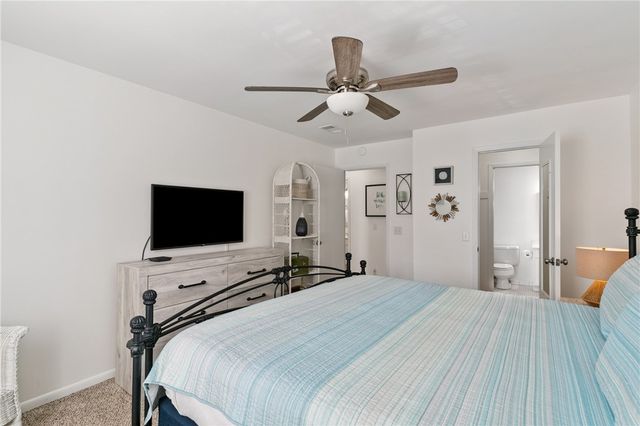 850 Mallery Street 4W, St Simons Island, GA 31522