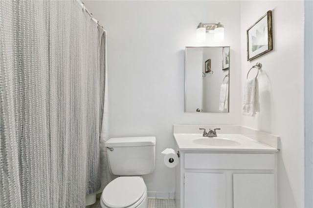 850 Mallery Street 4W, St Simons Island, GA 31522