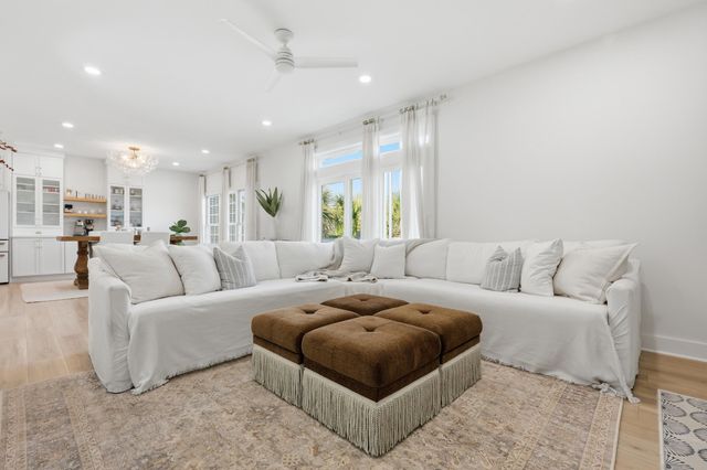 1682 Old Military Road, Charleston, SC 29412