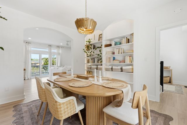 1682 Old Military Road, Charleston, SC 29412