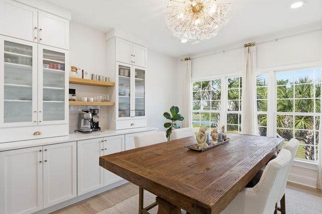 1682 Old Military Road, Charleston, SC 29412