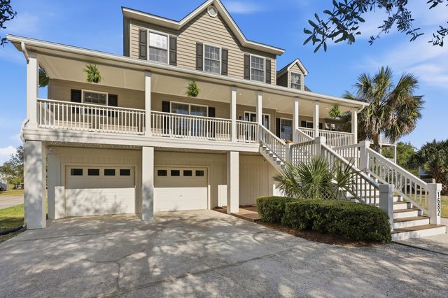 1682 Old Military Road, Charleston, SC 29412