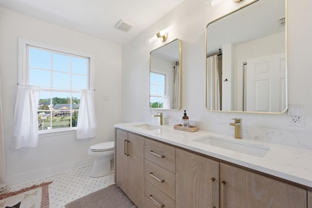 1682 Old Military Road, Charleston, SC 29412