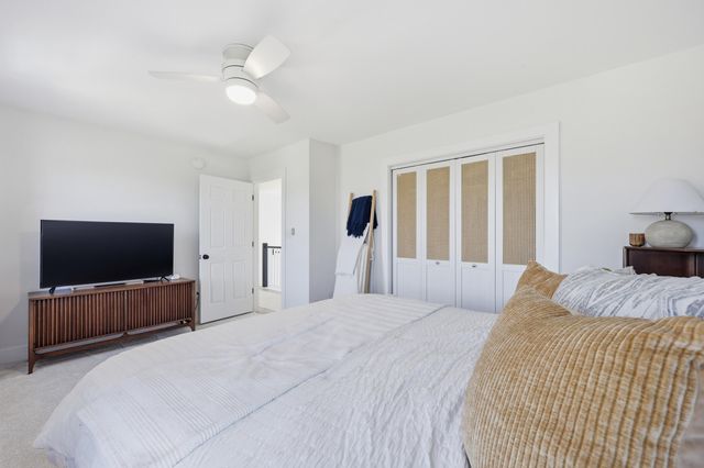 1682 Old Military Road, Charleston, SC 29412