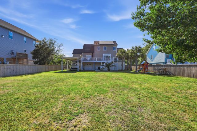1682 Old Military Road, Charleston, SC 29412