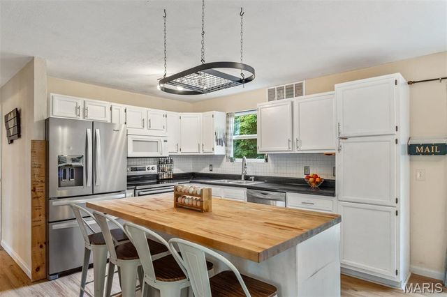 7981 Medley Drive, Dittmer, MO 63023