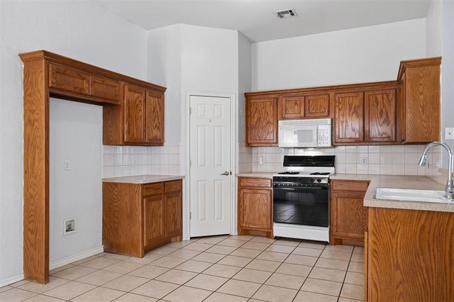 6900 NW 134th Terrace, Oklahoma City, OK 73142