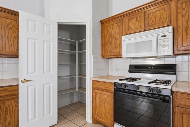 6900 NW 134th Terrace, Oklahoma City, OK 73142