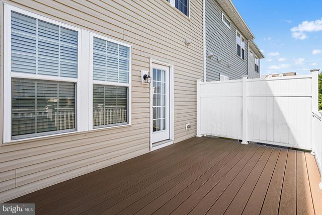 1815 PINNACLE DR, Warrington, PA 18976