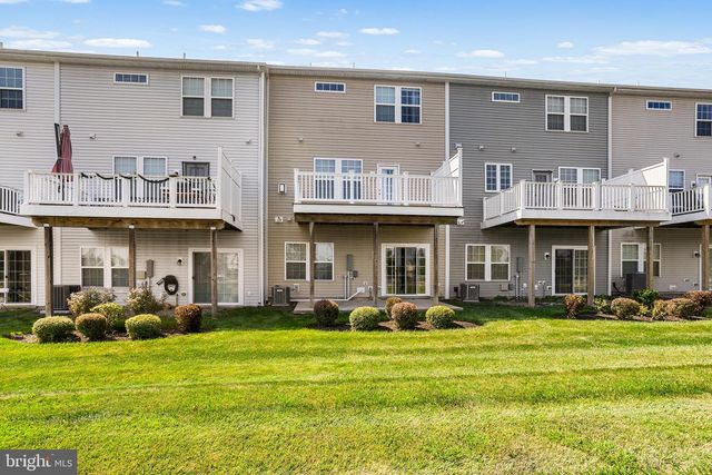 1815 PINNACLE DR, Warrington, PA 18976