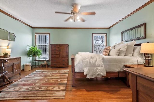 6732 Clairborne Road, Shawnee, KS 66217