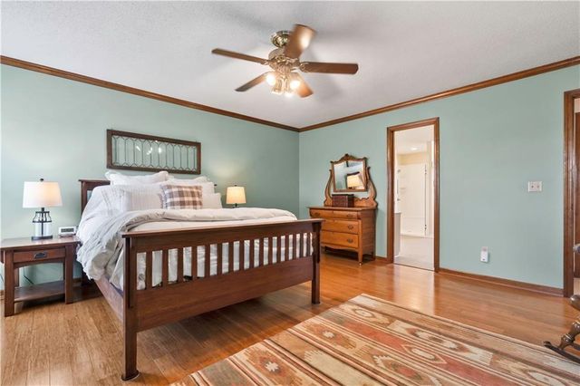 6732 Clairborne Road, Shawnee, KS 66217