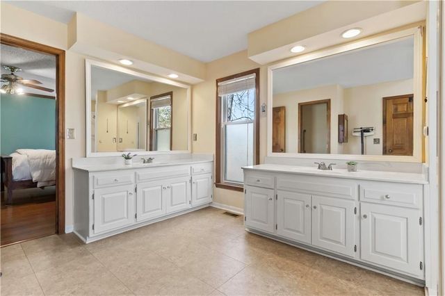 6732 Clairborne Road, Shawnee, KS 66217