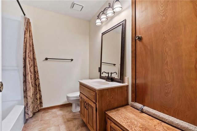 6732 Clairborne Road, Shawnee, KS 66217