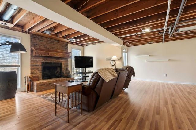 6732 Clairborne Road, Shawnee, KS 66217