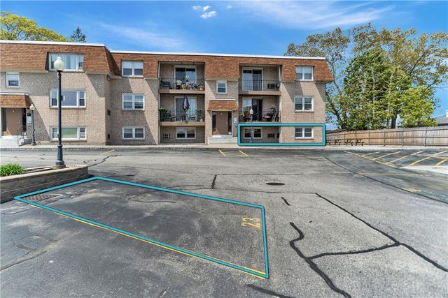 1803 Mineral Spring Avenue B14, North Providence, RI 02904