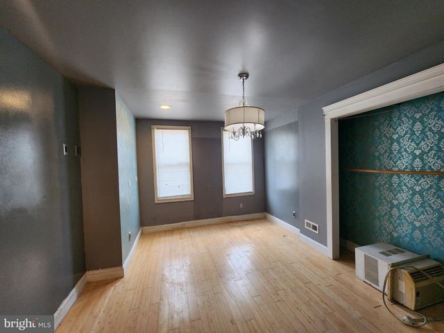3034 MCELDERRY ST, Baltimore, MD 21205