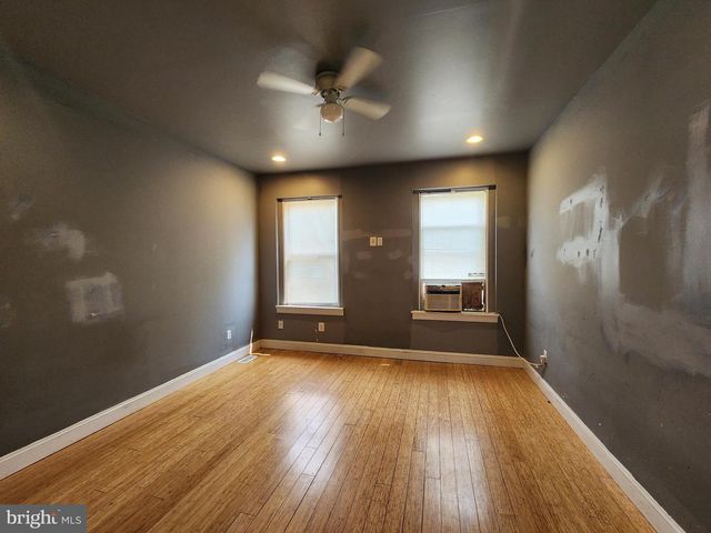 3034 MCELDERRY ST, Baltimore, MD 21205
